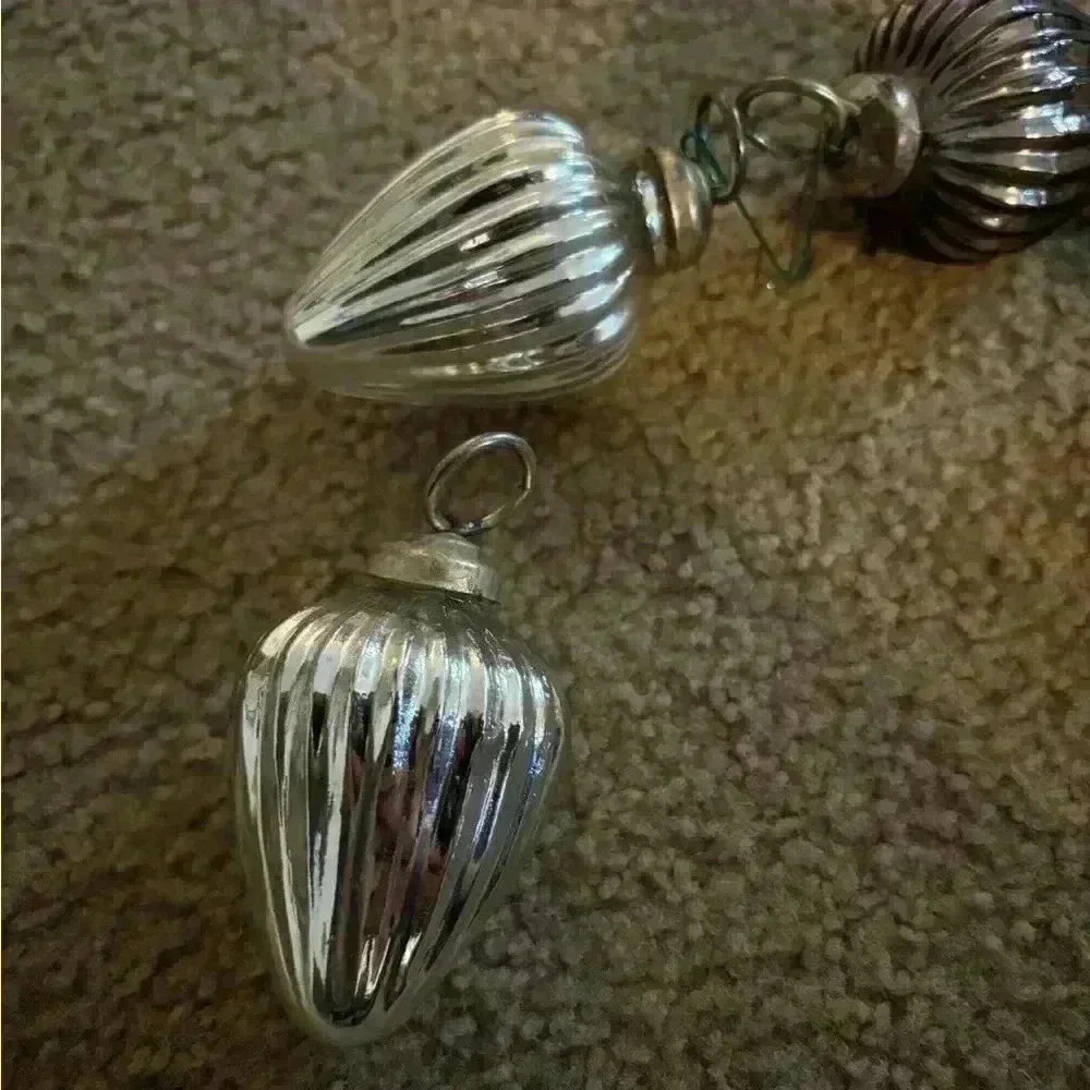 vintage teardrop christmas ornaments Lot Of 4 - Picture 6 of 7